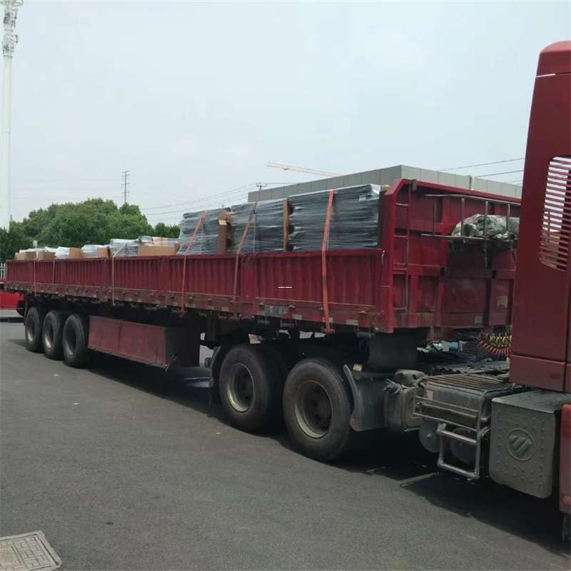 莱山区乌鲁木齐县物流专线：高效直达的运输之旅